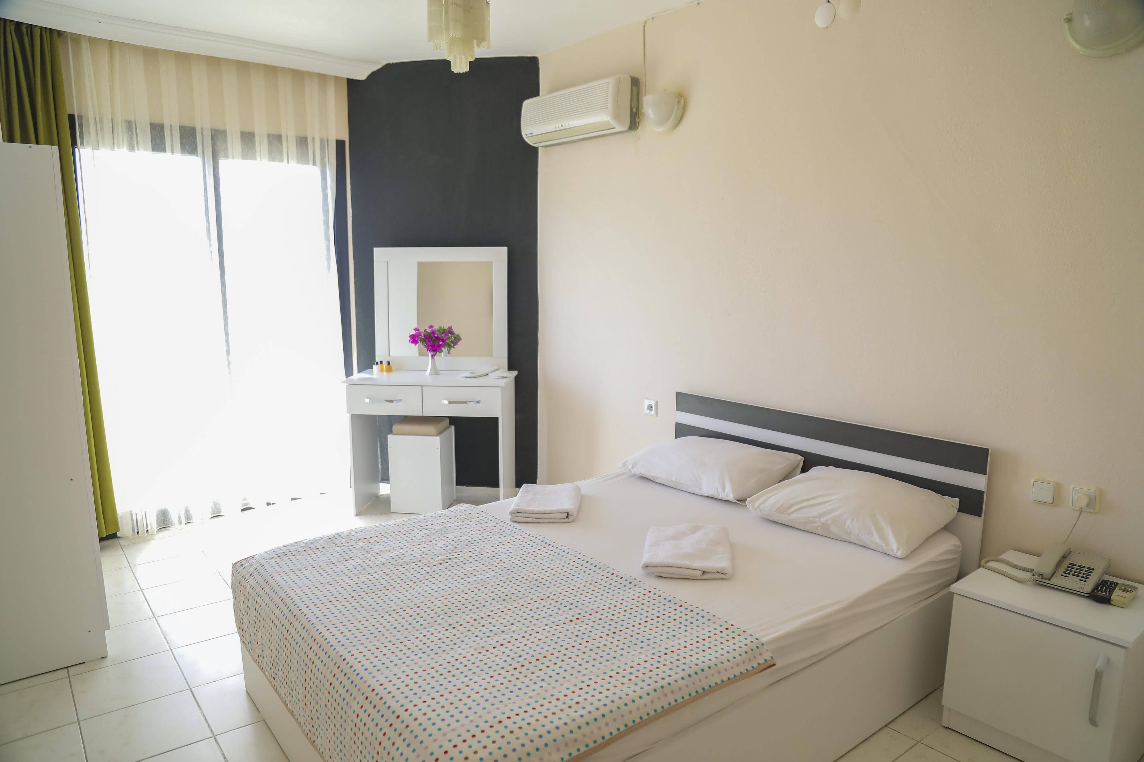 Masli̇na Otel İzmir